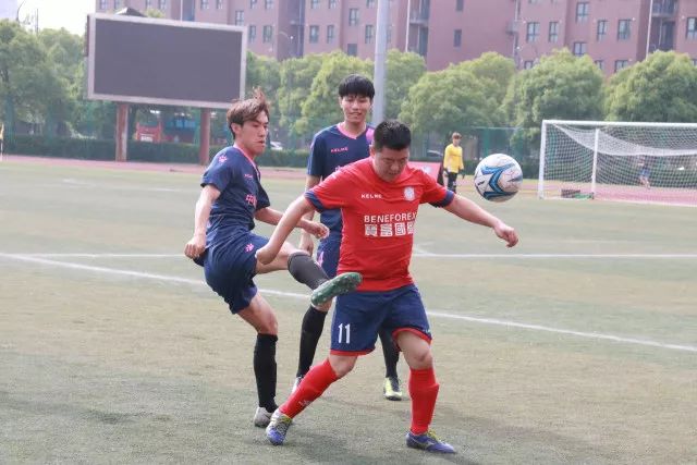 谌贻琴在京调研青少年足球培养体系